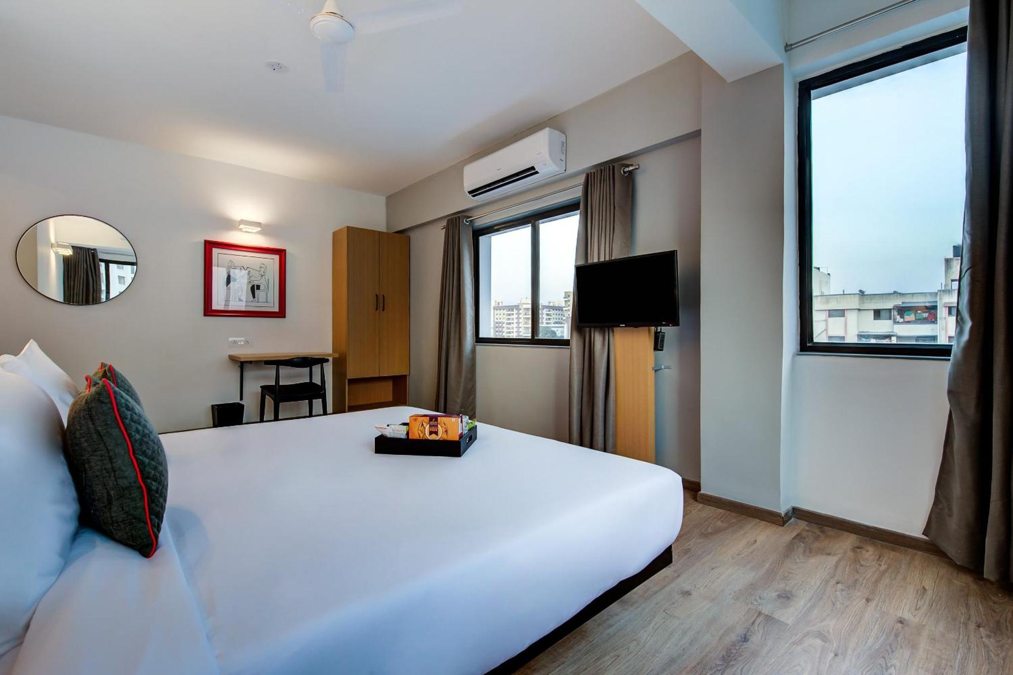 Oyo Townhouse 048 Hadapsar Hotel Phursungi Екстериор снимка