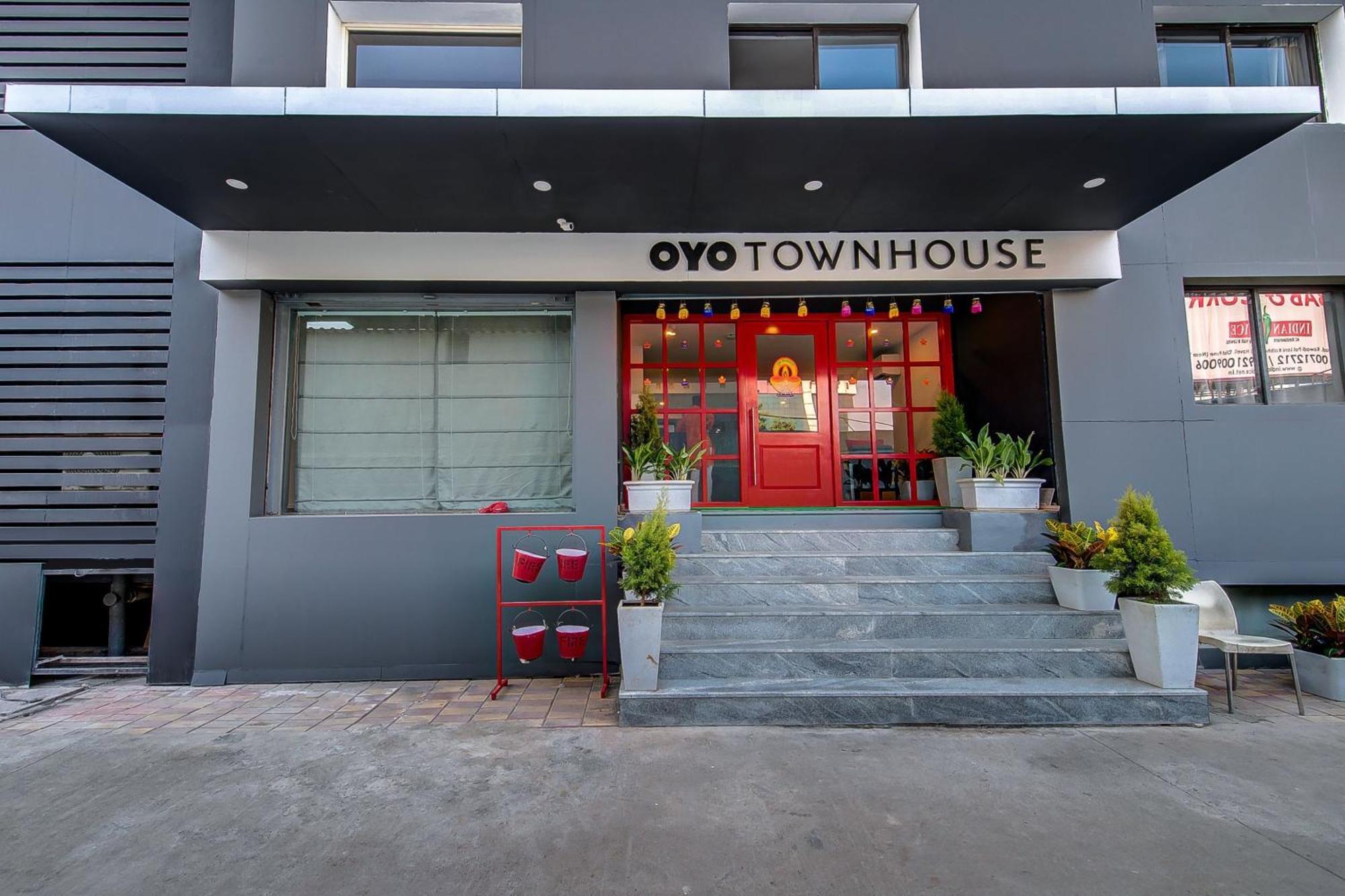 Oyo Townhouse 048 Hadapsar Hotel Phursungi Екстериор снимка