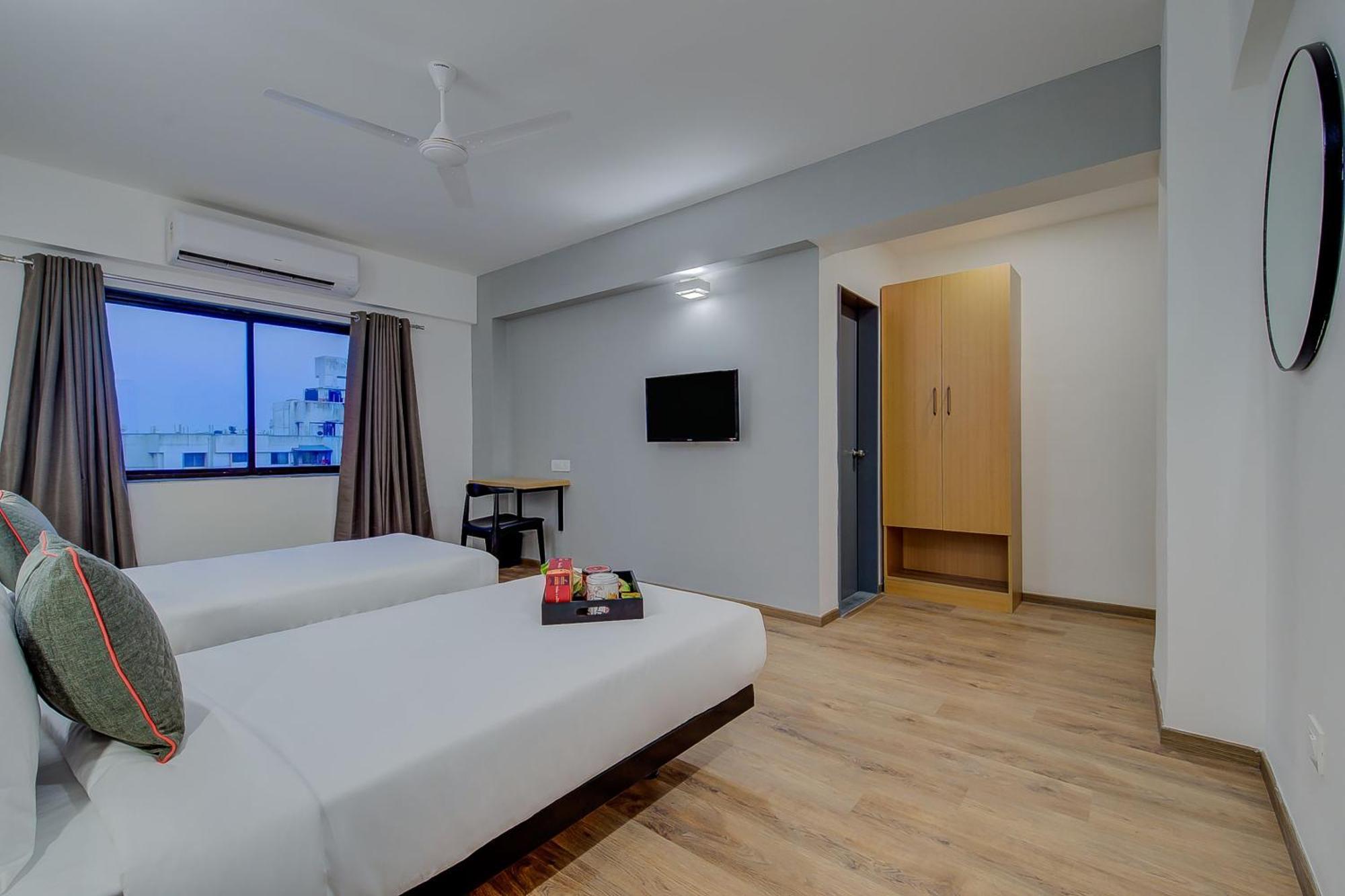 Oyo Townhouse 048 Hadapsar Hotel Phursungi Екстериор снимка